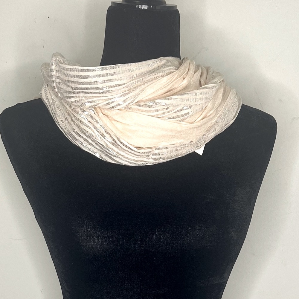David & Young Metallic Infinity Scarf Ivory Silver NWT